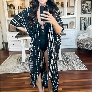 Black and White Tie-Dye Kimono